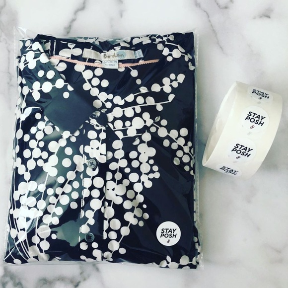 Poshmark Other - 250 "Stay Posh" Wafer stickers
